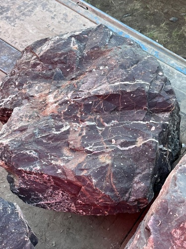 Камни для ландшафтного дизайна красно-фиолетовые 10-60 килограмм купить в Самаре