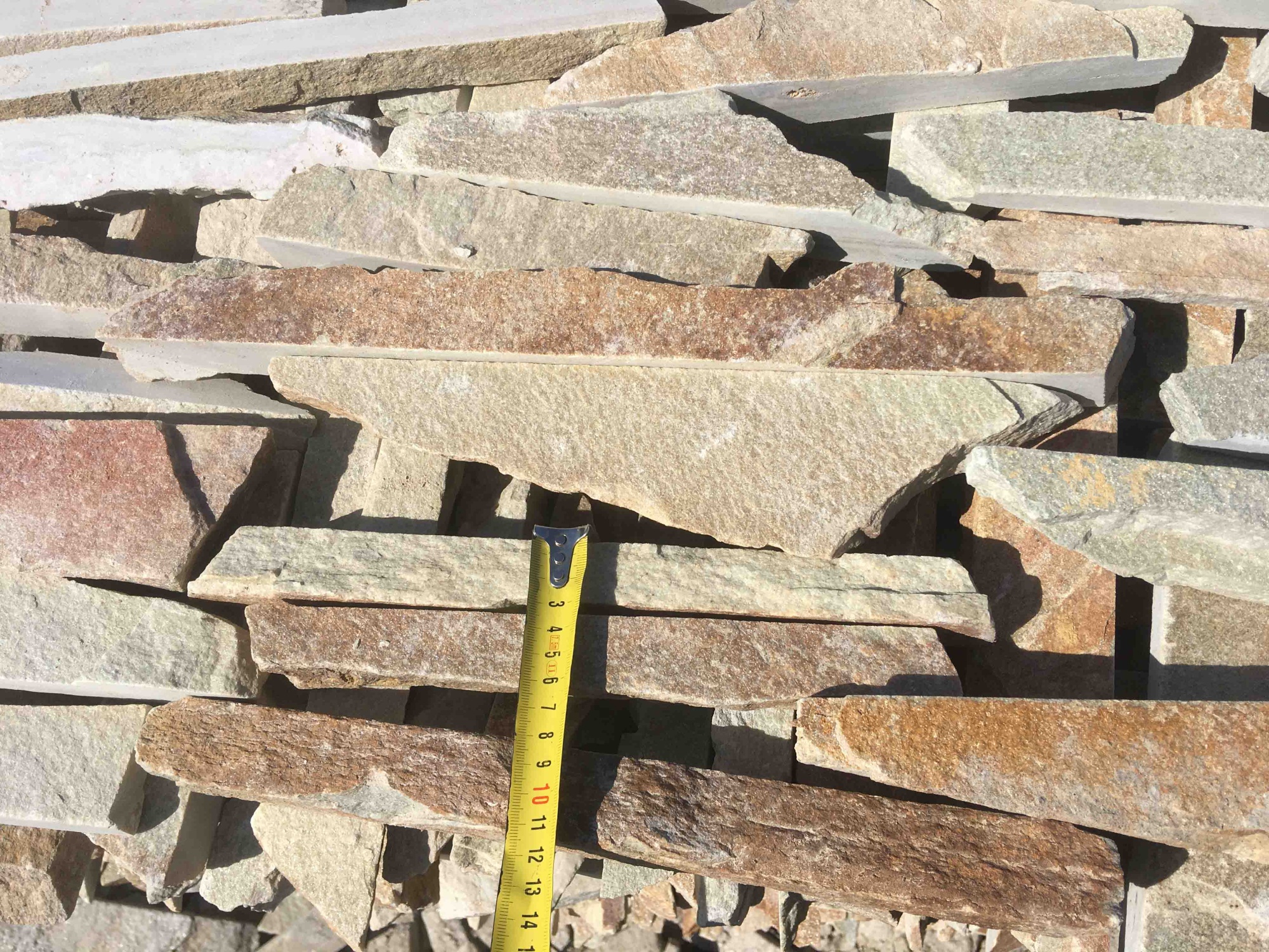 Горбушка златолит золотистый для облицовки купить в Самаре