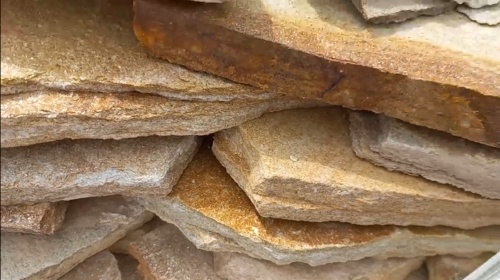 Плитняк златолит жёлтый золотистый для отмостки купить в Самаре