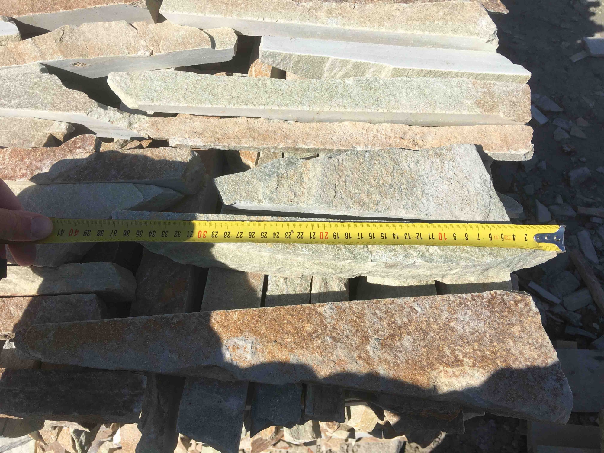 Горбушка златолит золотистый для облицовки купить в Самаре