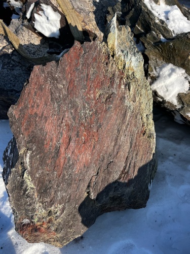 Ландшафтные глыбы красно-фиолетовые 200-1000 килограмм купить в Самаре