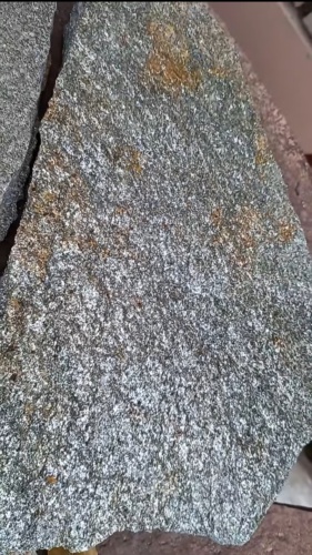 Плитняк златолит серебристый для цоколя, отмостки купить в Самаре