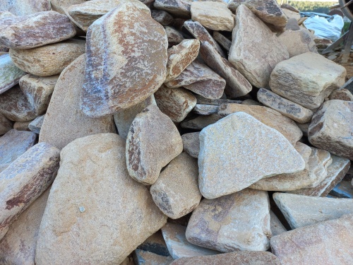 Златолит жёлтый, жёлто-зелёный глыбки и валуны для ланшафтного дизайна купить в Самаре