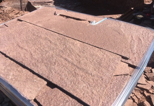 Плитняк лемезит бордовый для ступеней 20-25 мм купить в Самаре